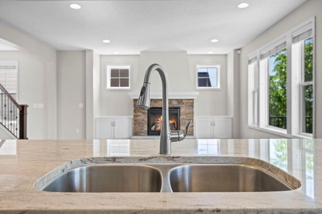 7652 Addisen Path, Inver Grove Heights, MN 55077