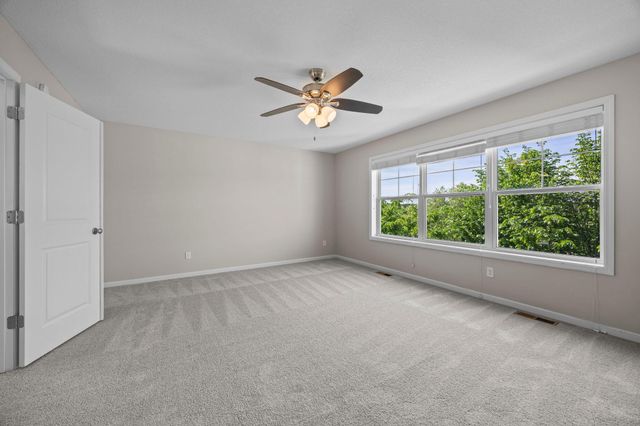 7652 Addisen Path, Inver Grove Heights, MN 55077