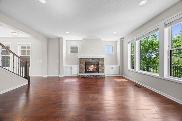 7652 Addisen Path, Inver Grove Heights, MN 55077