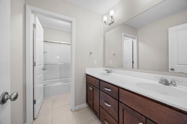 7652 Addisen Path, Inver Grove Heights, MN 55077