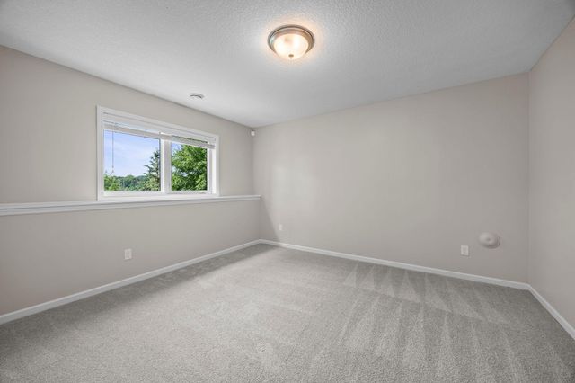 7652 Addisen Path, Inver Grove Heights, MN 55077