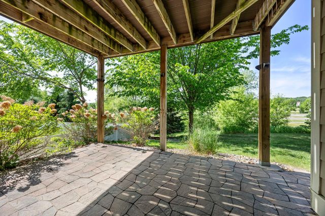 7652 Addisen Path, Inver Grove Heights, MN 55077