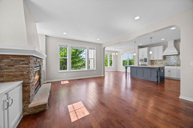 7652 Addisen Path, Inver Grove Heights, MN 55077