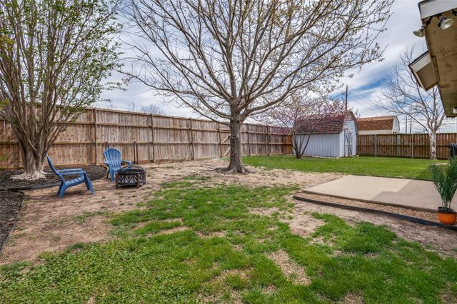 223 Gayleh Lane, Waxahachie, TX 75165