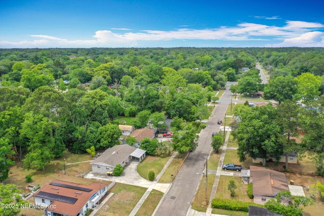 6642 PINNOCHIO Drive, Jacksonville, FL 32210