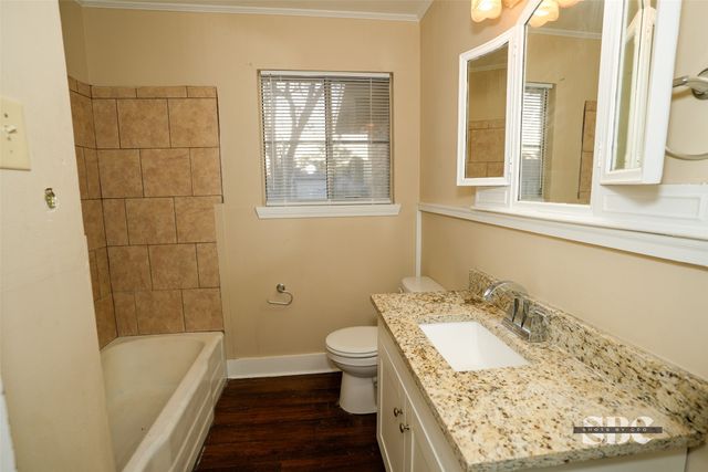 7504 W Canal Boulevard, Shreveport, LA 71108