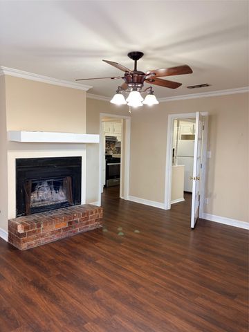 7504 W Canal Boulevard, Shreveport, LA 71108