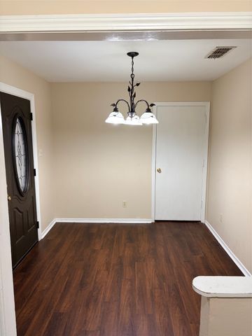 7504 W Canal Boulevard, Shreveport, LA 71108