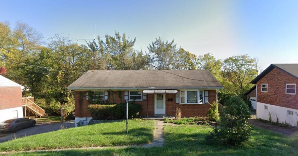 281 Sunset Drive, Highland Heights, KY 41076