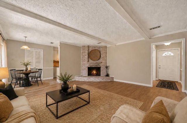 1519 Hitherfield Drive, Sugar Land, TX 77498