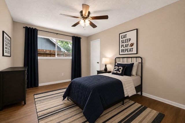 1519 Hitherfield Drive, Sugar Land, TX 77498