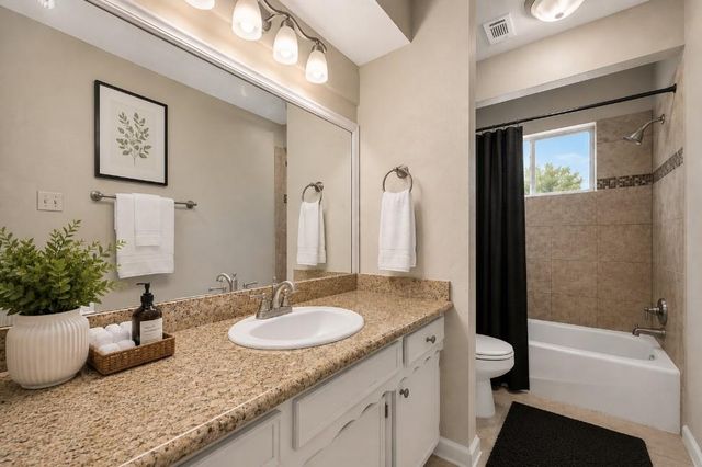 1519 Hitherfield Drive, Sugar Land, TX 77498