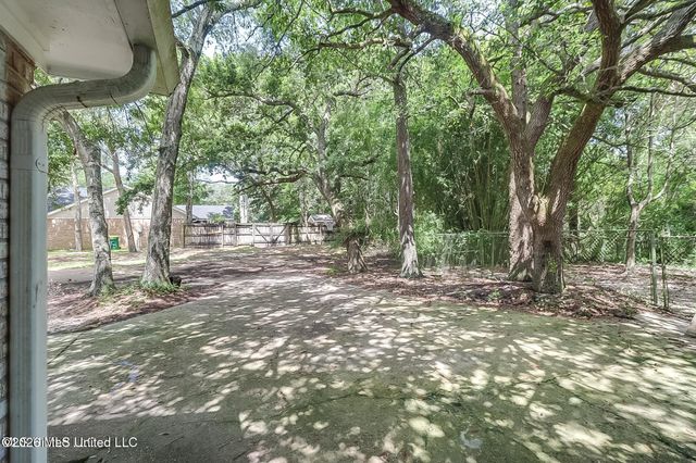 9228 Pointe Aux Chenes Road, Ocean Springs, MS 39564