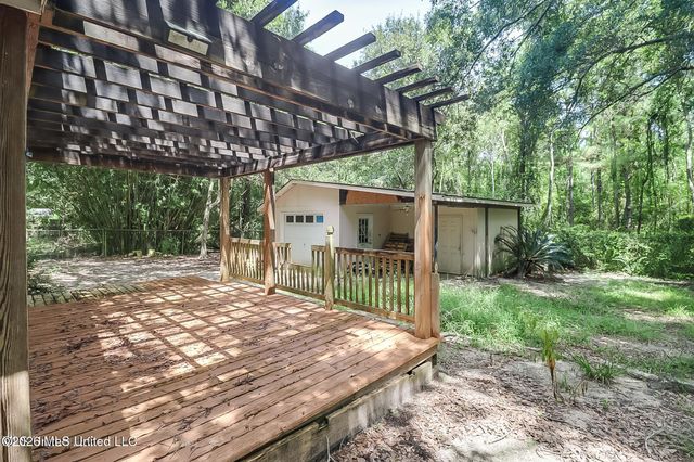 9228 Pointe Aux Chenes Road, Ocean Springs, MS 39564