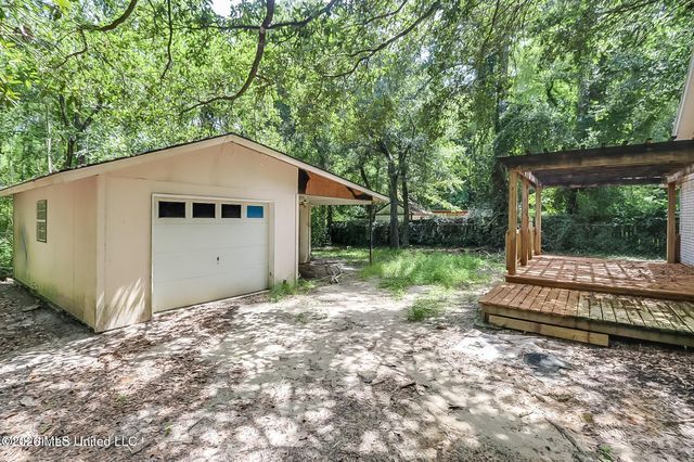 9228 Pointe Aux Chenes Road, Ocean Springs, MS 39564
