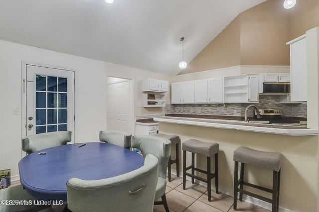 9228 Pointe Aux Chenes Road, Ocean Springs, MS 39564