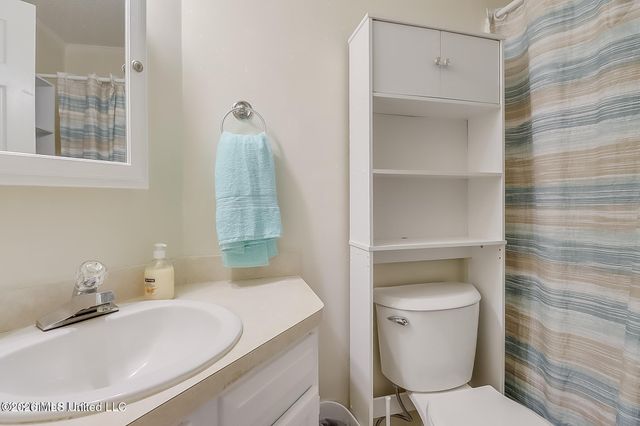 9228 Pointe Aux Chenes Road, Ocean Springs, MS 39564