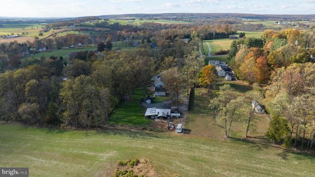 339 CHURCHTOWN RD, Narvon, PA 17555