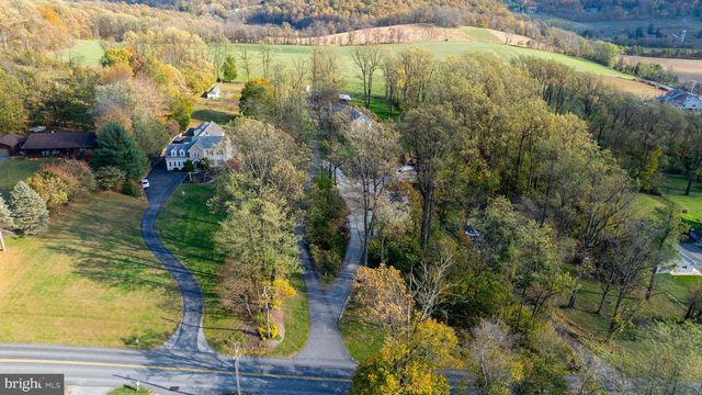 339 CHURCHTOWN RD, Narvon, PA 17555