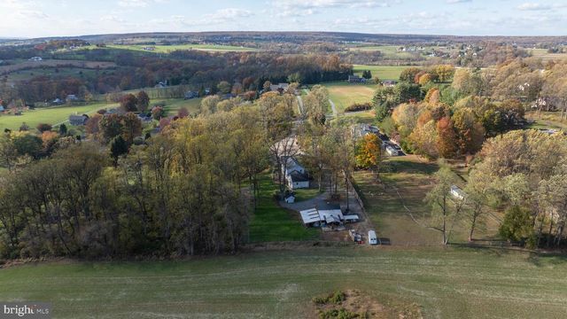 339 CHURCHTOWN RD, Narvon, PA 17555