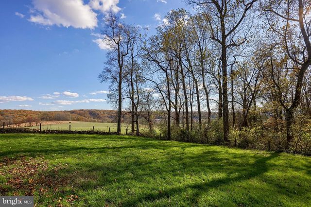 339 CHURCHTOWN RD, Narvon, PA 17555