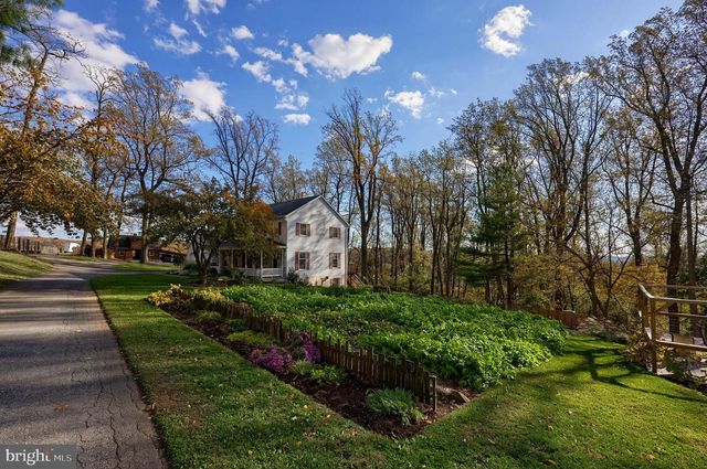 339 CHURCHTOWN RD, Narvon, PA 17555