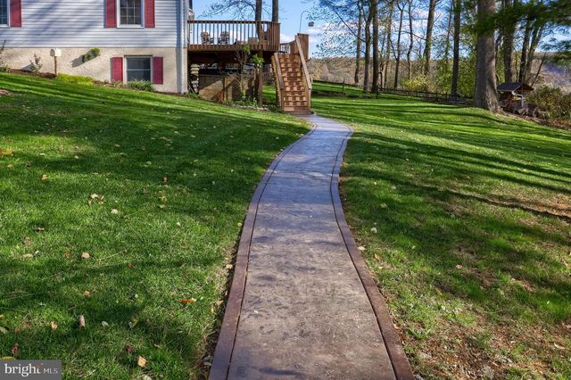 339 CHURCHTOWN RD, Narvon, PA 17555