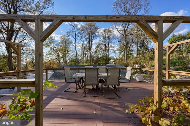 339 CHURCHTOWN RD, Narvon, PA 17555