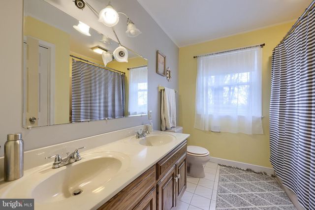 339 CHURCHTOWN RD, Narvon, PA 17555