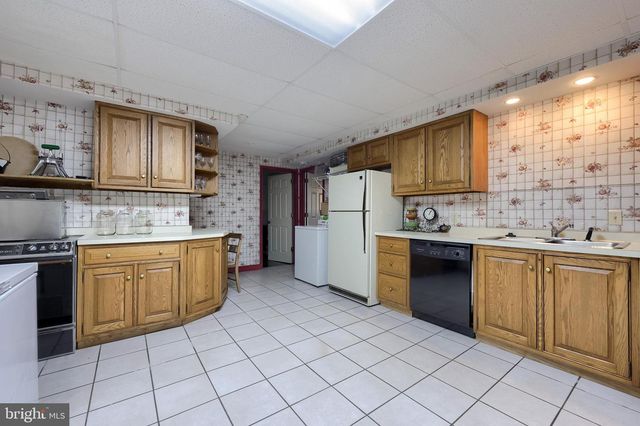 339 CHURCHTOWN RD, Narvon, PA 17555