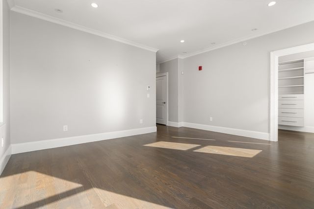 1517 Beacon 4, Brookline, MA 02445