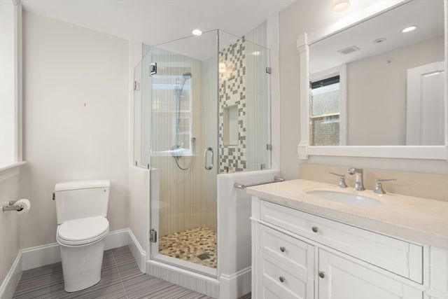 1517 Beacon 4, Brookline, MA 02445