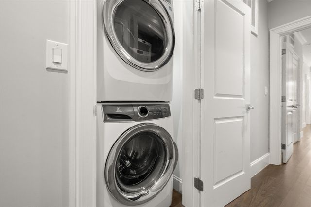 1517 Beacon 4, Brookline, MA 02445