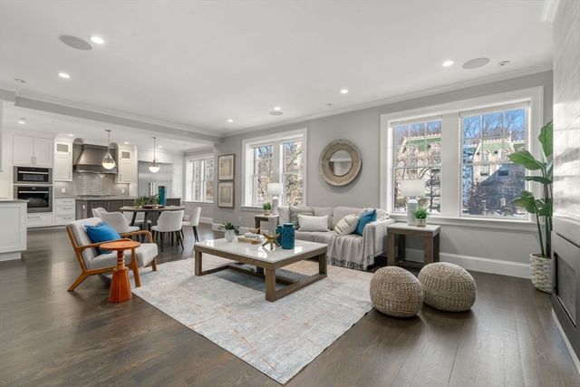 1517 Beacon 4, Brookline, MA 02445