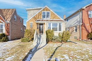 6942 W Fletcher Street, Chicago, IL 60634