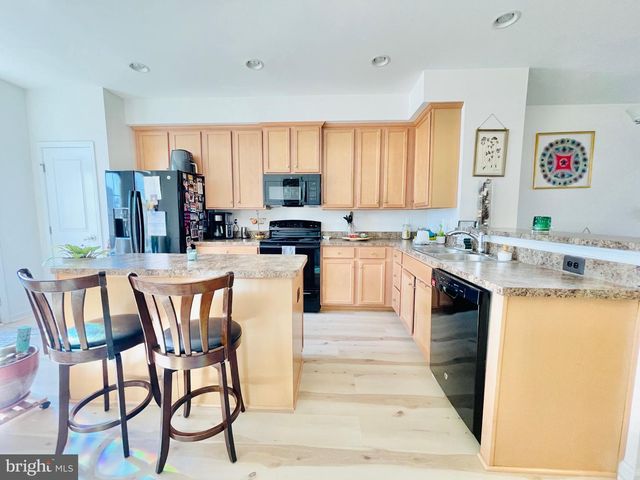 127 STREAMVIEW DR, Fredericksburg, VA 22405