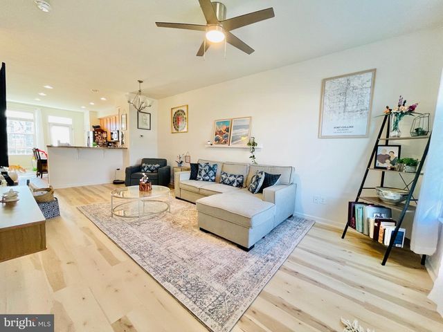 127 STREAMVIEW DR, Fredericksburg, VA 22405