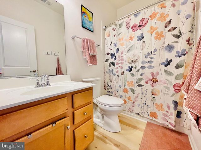127 STREAMVIEW DR, Fredericksburg, VA 22405