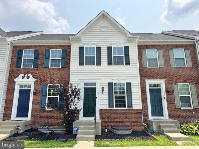 127 STREAMVIEW DR, Fredericksburg, VA 22405