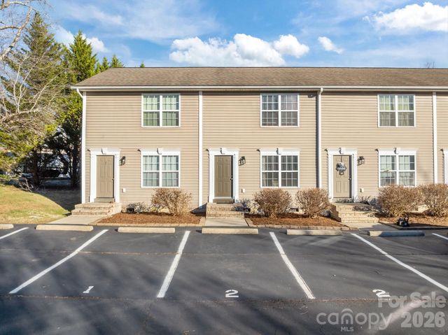 2 Meadow Glen Drive, Fletcher, NC 28732