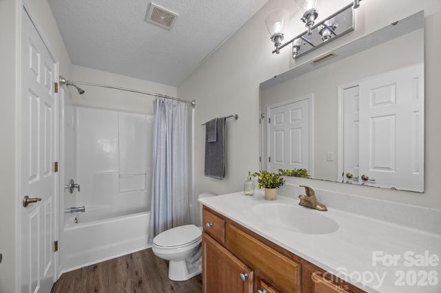 2 Meadow Glen Drive, Fletcher, NC 28732