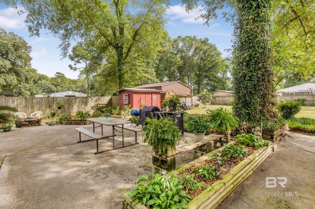 150 E Orange Avenue, Satsuma, AL 36572