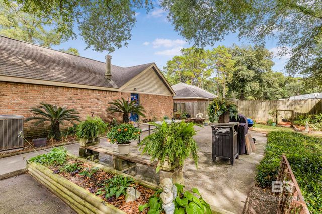 150 E Orange Avenue, Satsuma, AL 36572