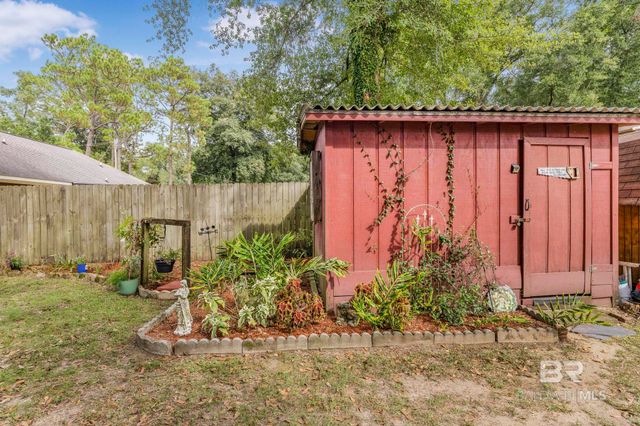 150 E Orange Avenue, Satsuma, AL 36572