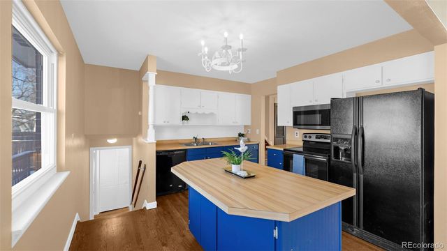 914 Hoorne Avenue, Colorado Springs, CO 80907