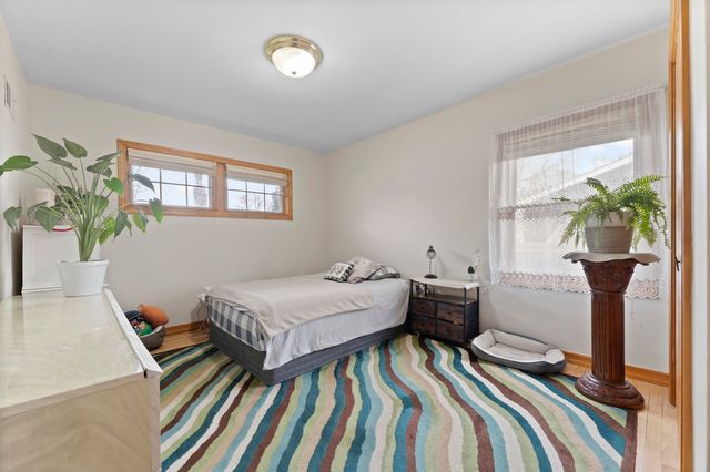 16W604 Crest Avenue, Bensenville, IL 60106