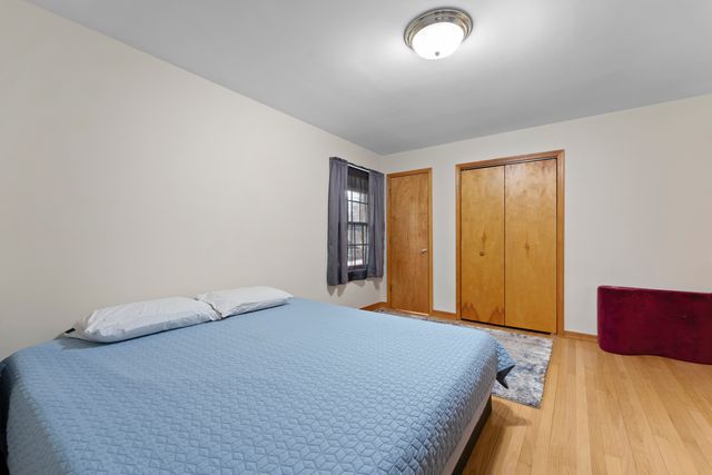 16W604 Crest Avenue, Bensenville, IL 60106