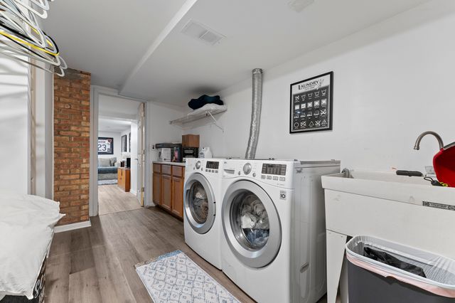 16W604 Crest Avenue, Bensenville, IL 60106