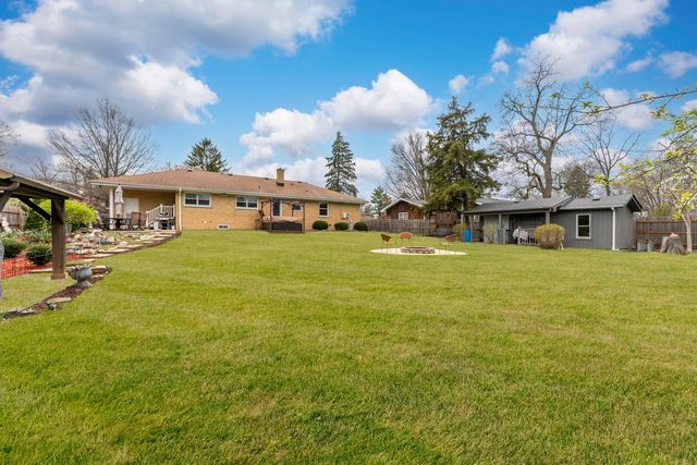 16W604 Crest Avenue, Bensenville, IL 60106