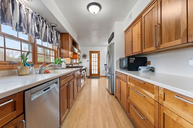 16W604 Crest Avenue, Bensenville, IL 60106